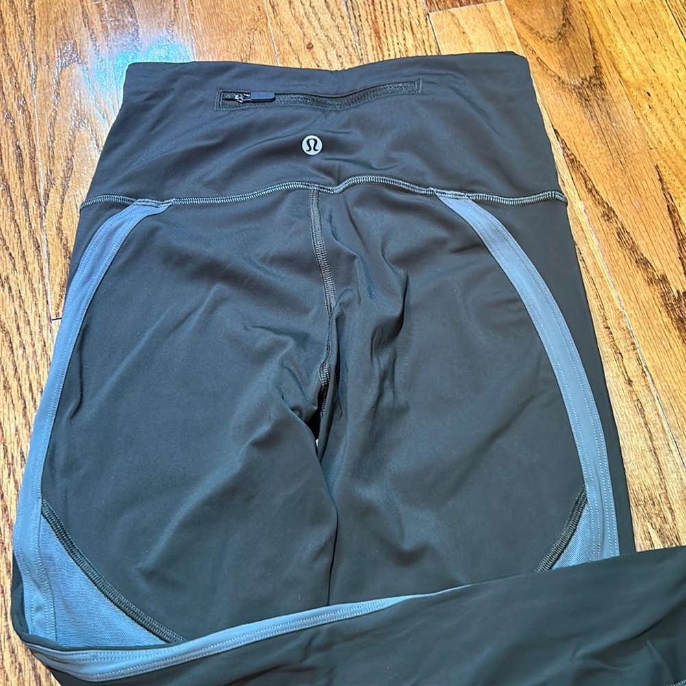 Lululemon green mesh leggings